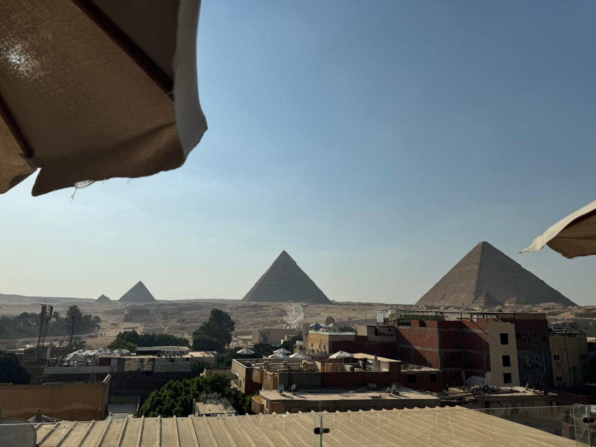 Pyramids And Sphinx Magic Hotel 2*