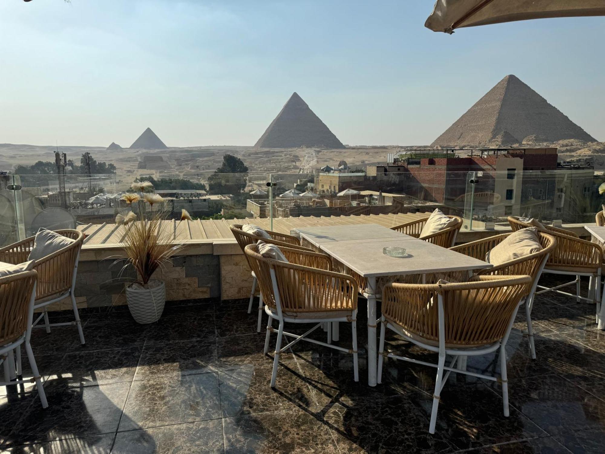 Pyramids And Sphinx Magic Hotel 2*