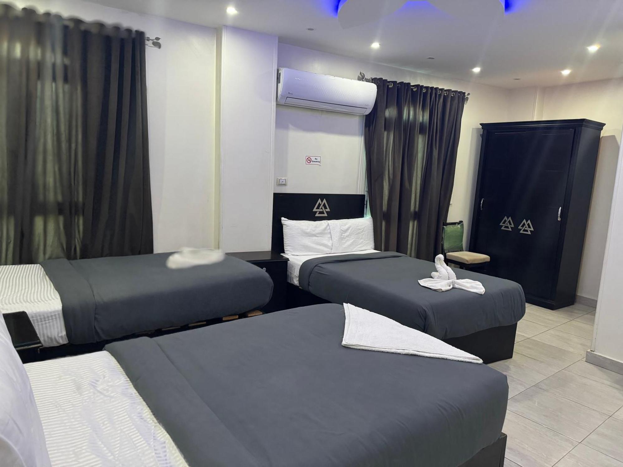 Pyramids And Sphinx Magic Hotel 2*