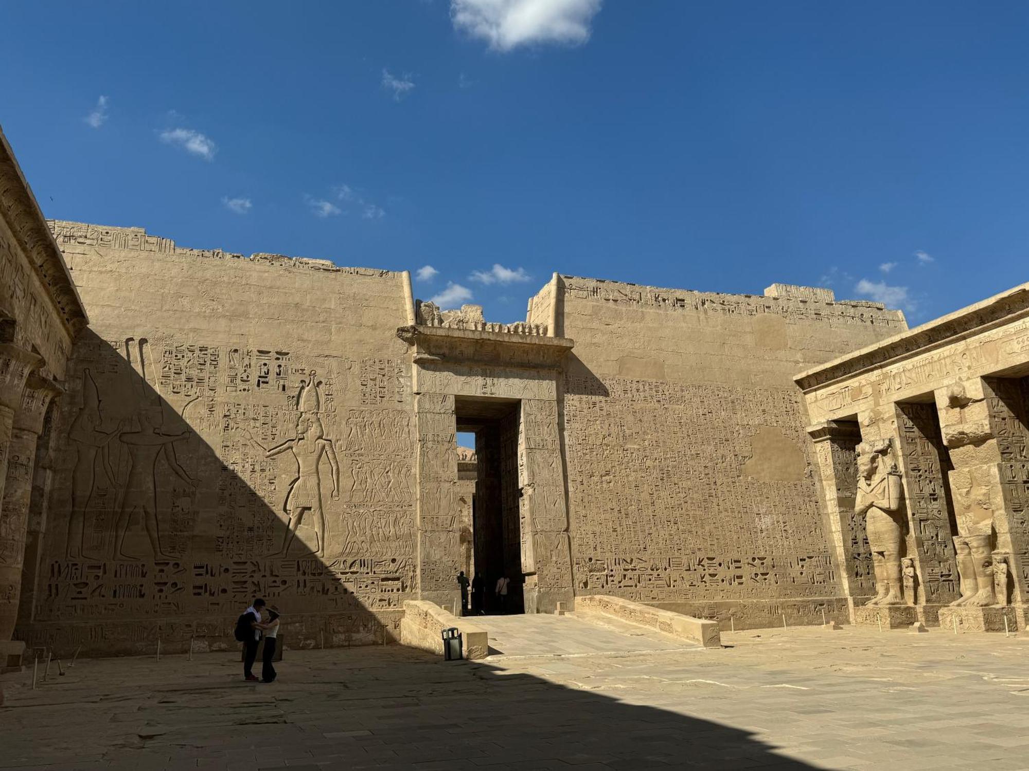 Pyramids And Sphinx Magic Hotel Cairo