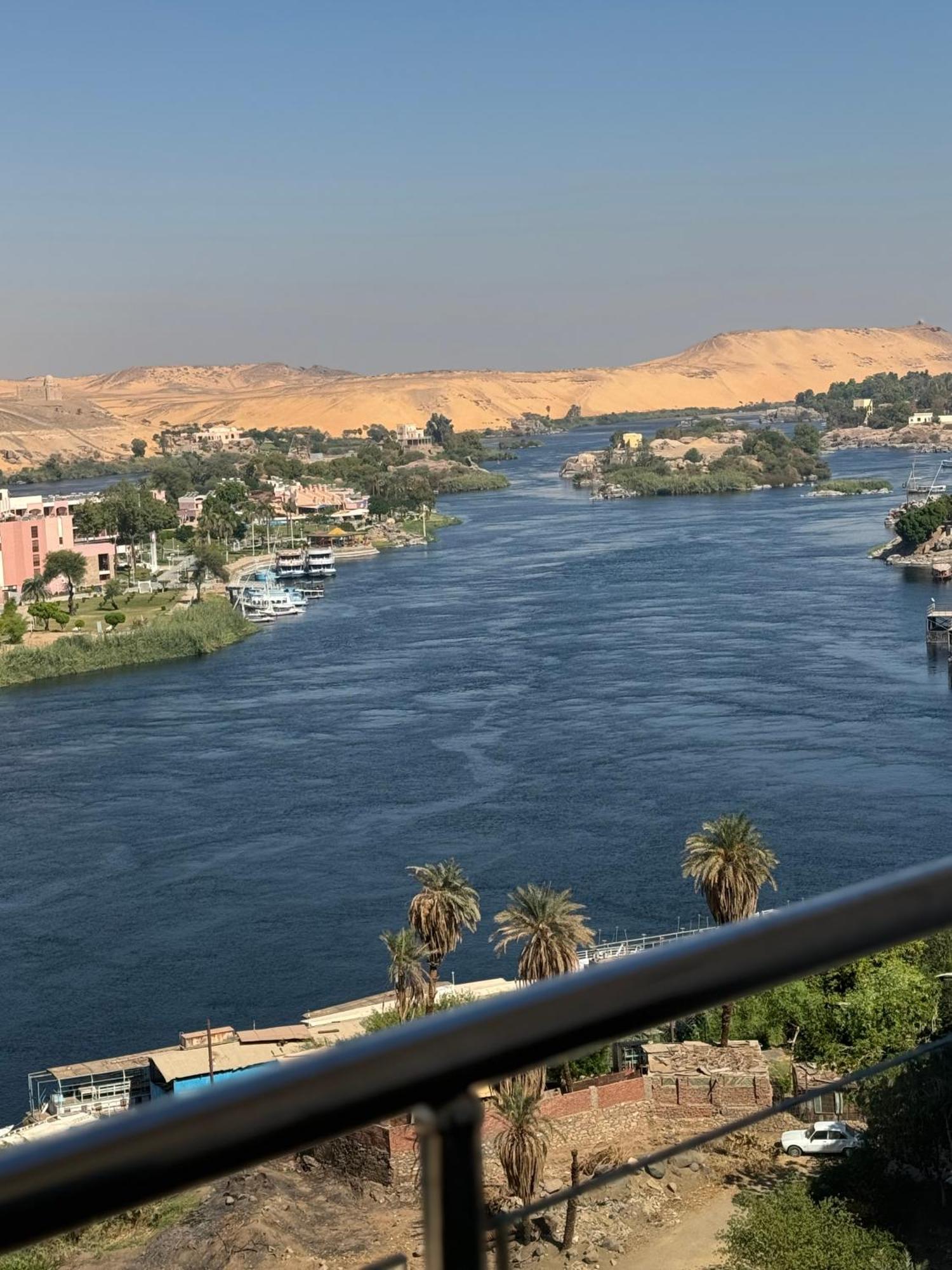 Pyramids And Sphinx Magic