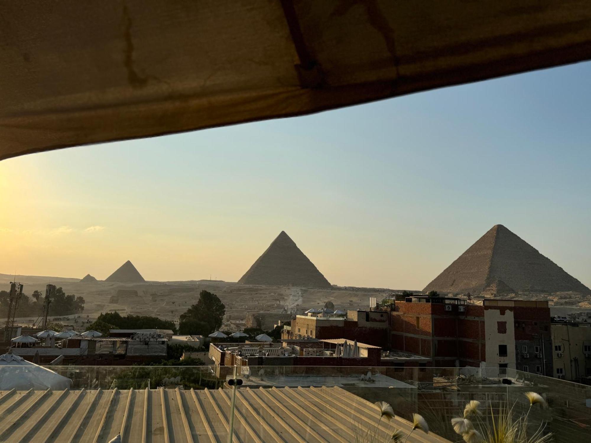 Pyramids And Sphinx Magic