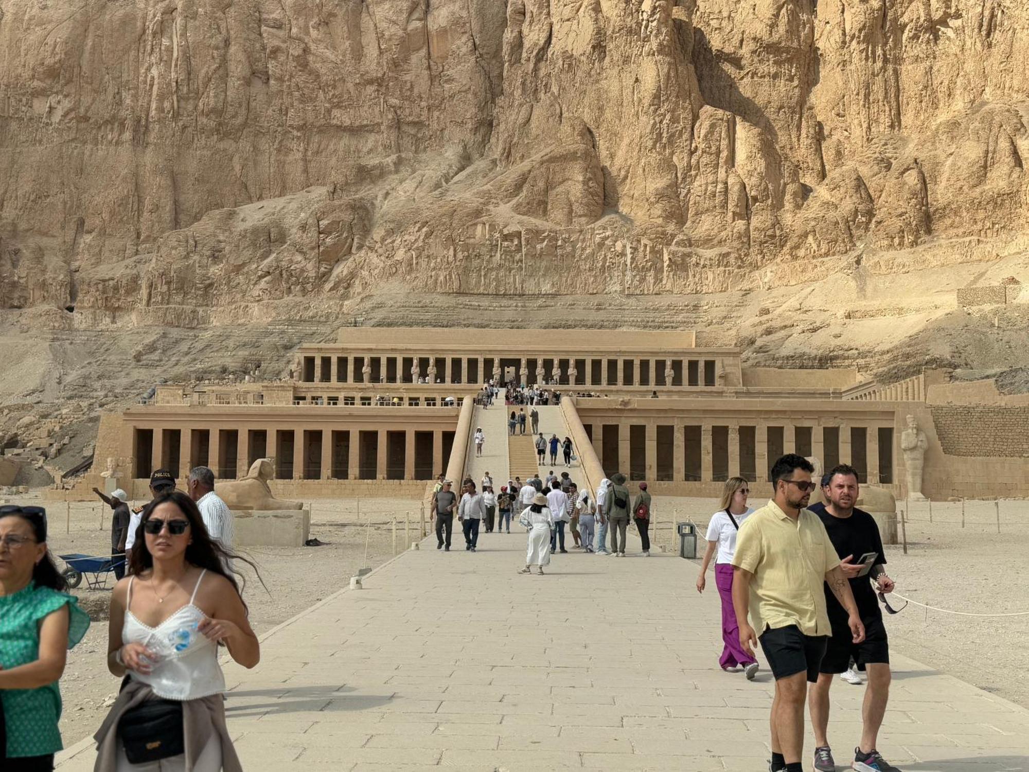 Hotel Pyramids And Sphinx Magic Cairo